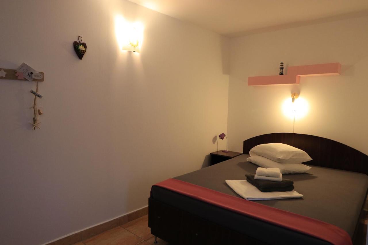 ホテル Casa David スリナ 部屋 写真