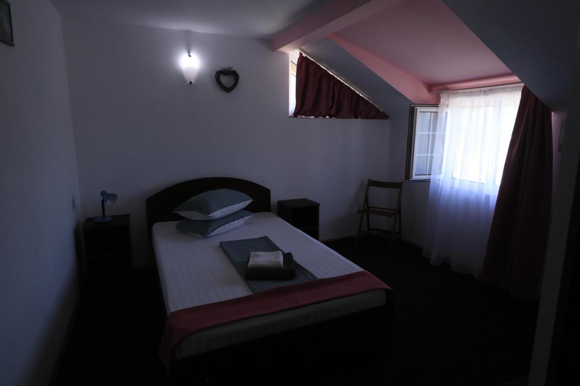 ホテル Casa David スリナ 部屋 写真