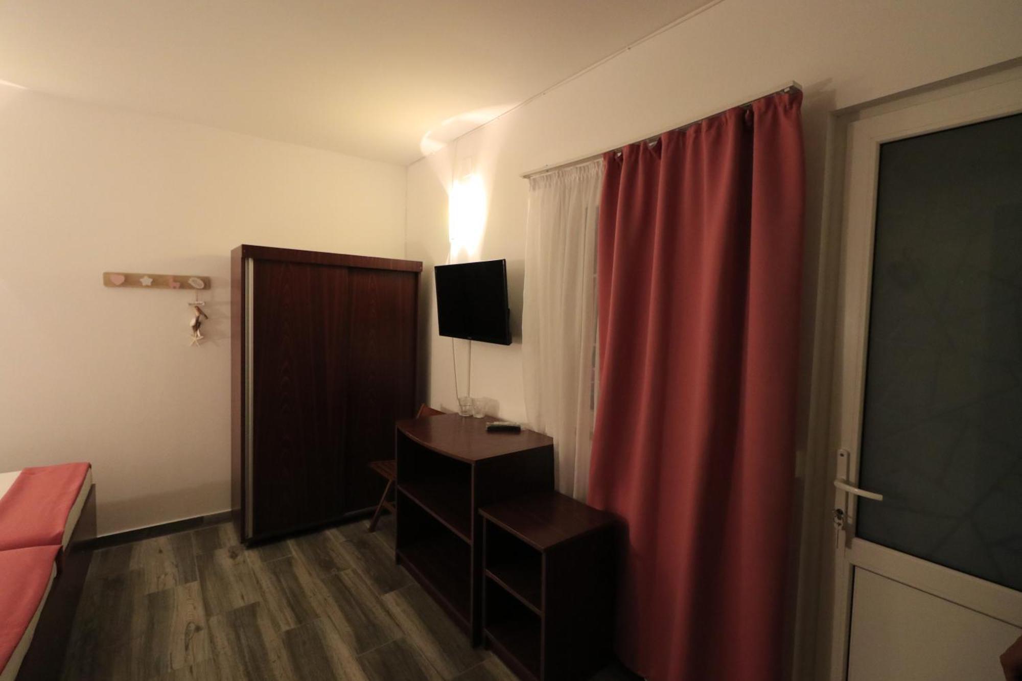 ホテル Casa David スリナ 部屋 写真